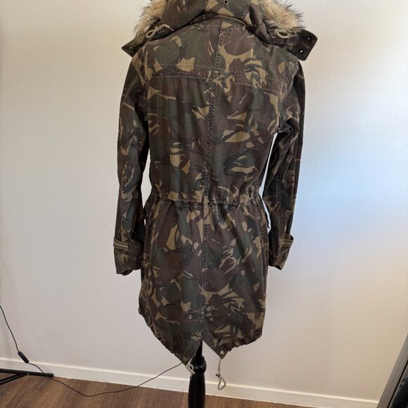 Polo Ralph Lauren Camo Jacket - Picture 4 of 6
